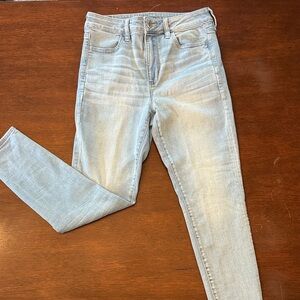 American Eagle Outfitters Women's Light Blue Skinny Jeans - Size 10